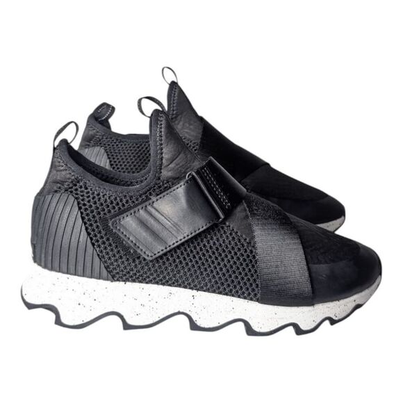 SOREL Kinetic Sneaker Size 10 - Picture 2 of 9
